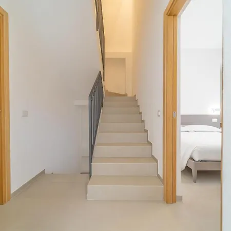 Nuova -luxury & Apartment- *