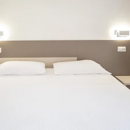 Nuova -luxury & Apartment- * 奧爾比亞